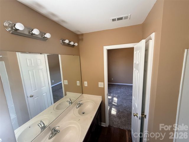 3581 Draycott Avenue, Charlotte, NC 28213