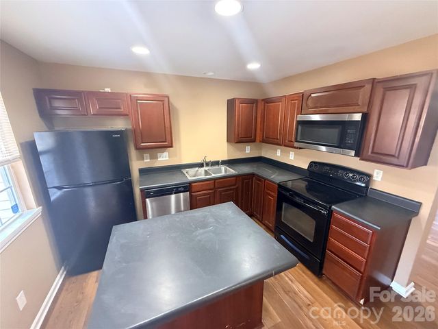 3581 Draycott Avenue, Charlotte, NC 28213