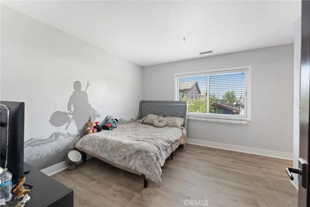 707 S Azusa Avenue B, Azusa, CA 91702