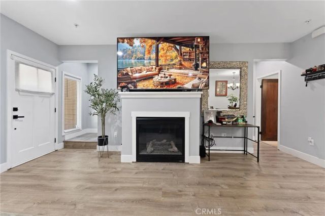 707 S Azusa Avenue B, Azusa, CA 91702