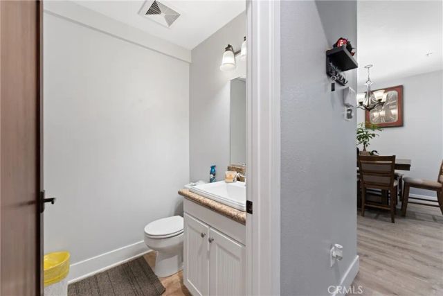 707 S Azusa Avenue B, Azusa, CA 91702