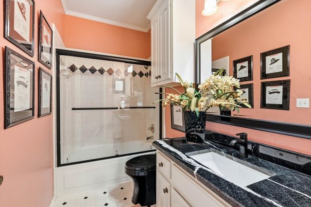 801 Shady Bend Court, Highland Village, TX 75077