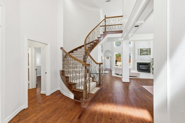 801 Shady Bend Court, Highland Village, TX 75077