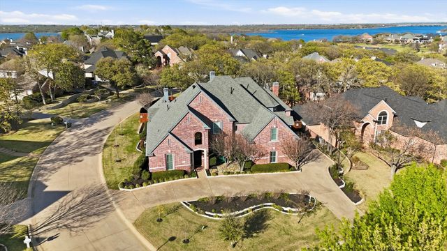 801 Shady Bend Court, Highland Village, TX 75077