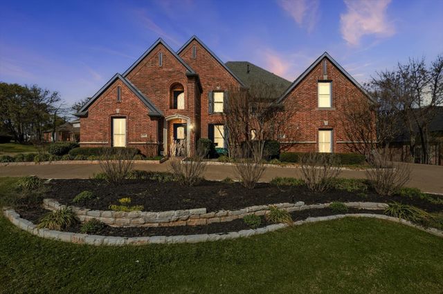 801 Shady Bend Court, Highland Village, TX 75077