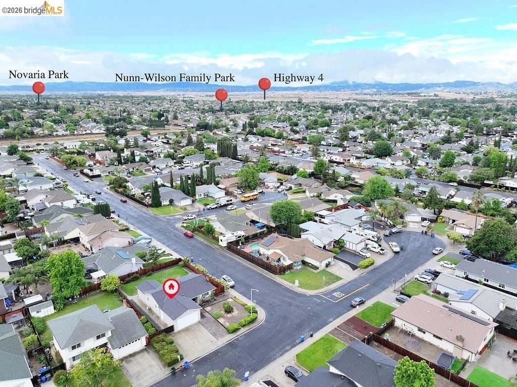 Image 6 of property listing at 909 Rhine Way, Oakley, CA 94561