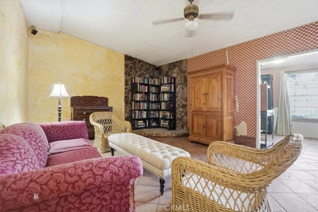 31750 Florida, Redlands, CA 92373