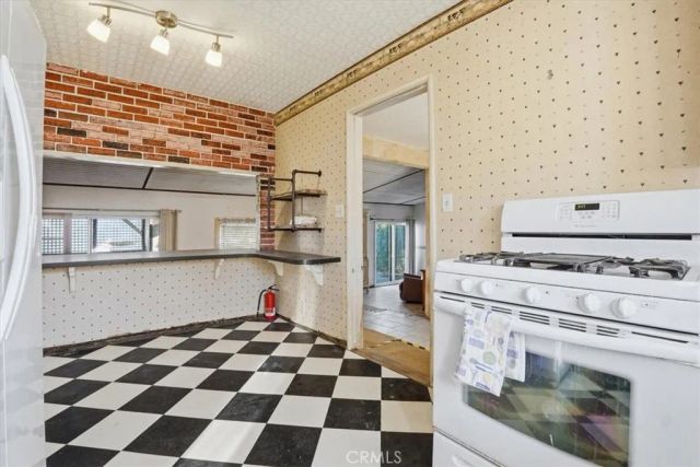 31750 Florida, Redlands, CA 92373