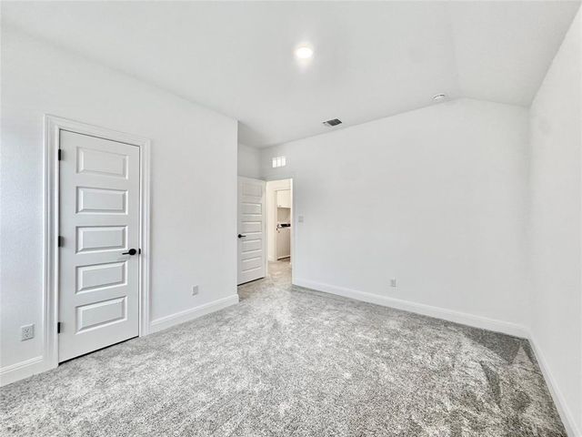 1305 Crescent LN, Georgetown, TX 78633