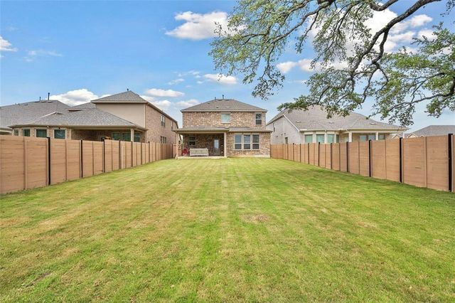 1305 Crescent LN, Georgetown, TX 78633