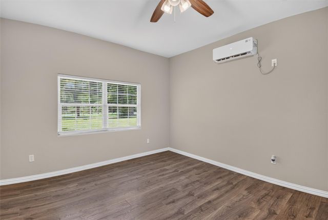 290 Magnolia Road, Cleveland, TX 77328