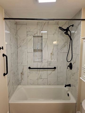 441 Walpole St A, Canton, MA 02021