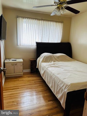 4210 GARDEN AVE, Pennsauken, NJ 08109