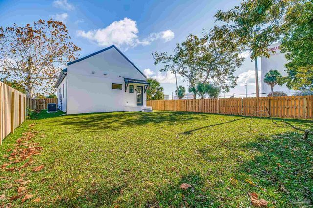 113 N Spring St, Pensacola, FL 32502