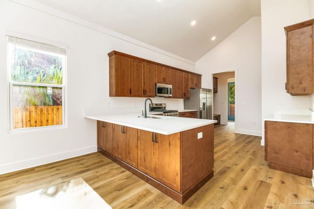 113 N Spring St, Pensacola, FL 32502