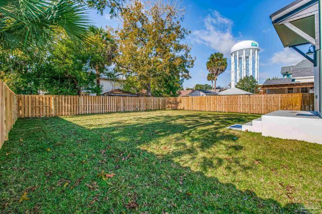 113 N Spring St, Pensacola, FL 32502