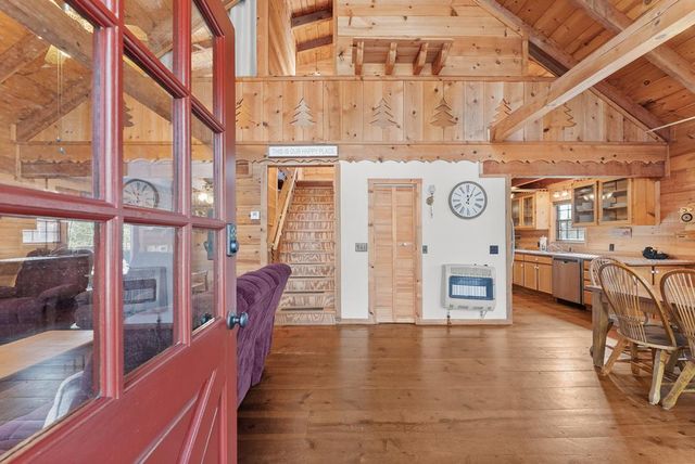 17 Deer Track Road, Sautee Nacoochee, GA 30571