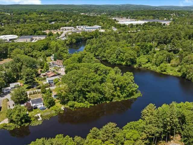 6 Whitetail Run, Auburn, MA 01501