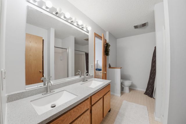 7857 Hemingway Avenue S, Cottage Grove, MN 55016