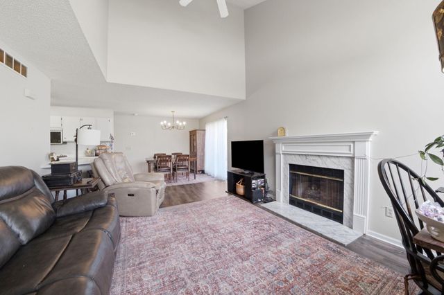 7857 Hemingway Avenue S, Cottage Grove, MN 55016