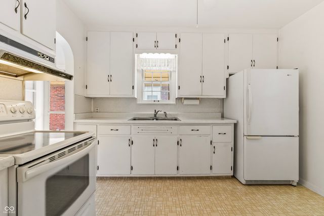 5229 E 16th, Indianapolis, IN 46218