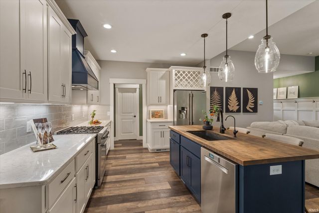 56070 Dana Drive, Bristol, IN 46507