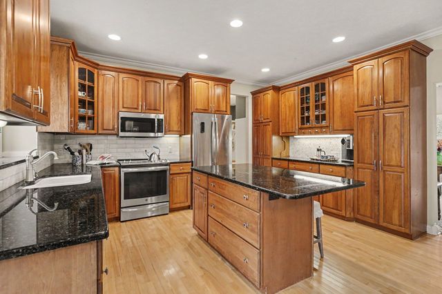 3587 Elk Court, Zeeland, MI 49464