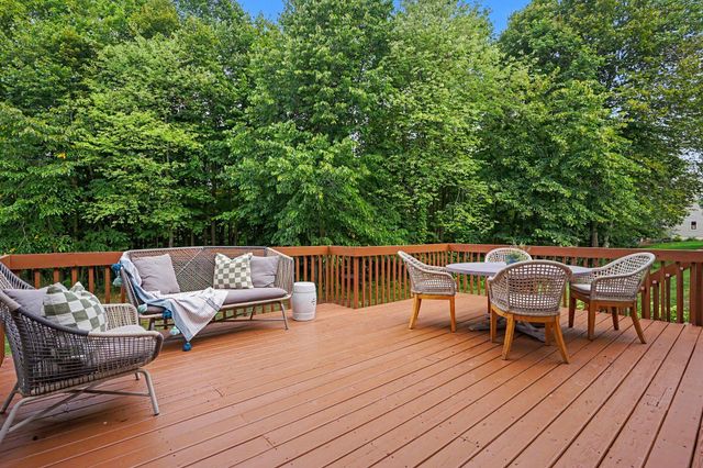3587 Elk Court, Zeeland, MI 49464