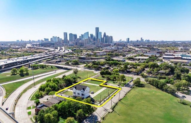 2747 Providence Street, Houston, TX 77020