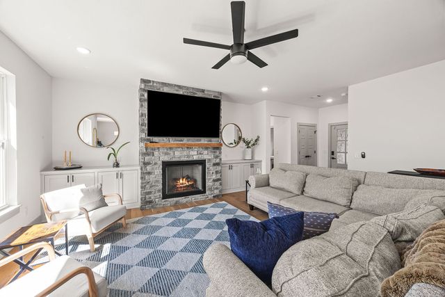 3 Darten Circle, Bella Vista, AR 72714