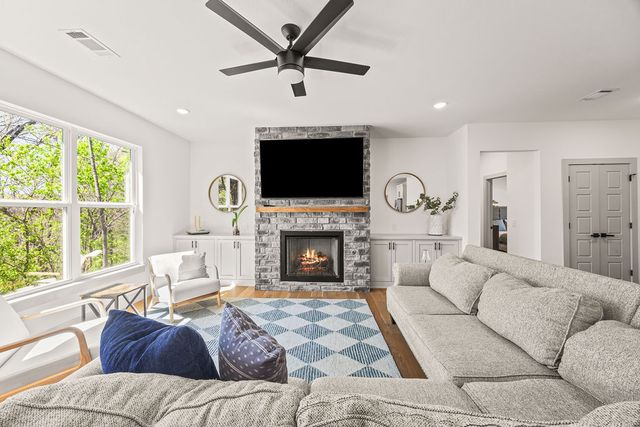 3 Darten Circle, Bella Vista, AR 72714