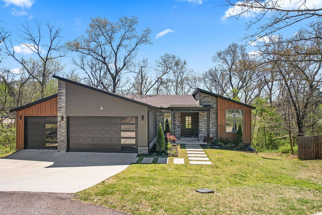 3 Darten Circle, Bella Vista, AR 72714