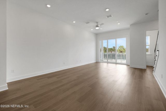20 BEACH Way N, Jacksonville Beach, FL 32250