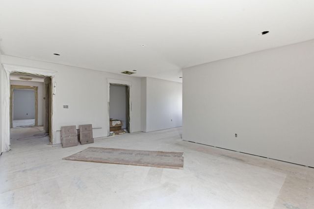 125 Riverpointe View, Ozark, MO 65721