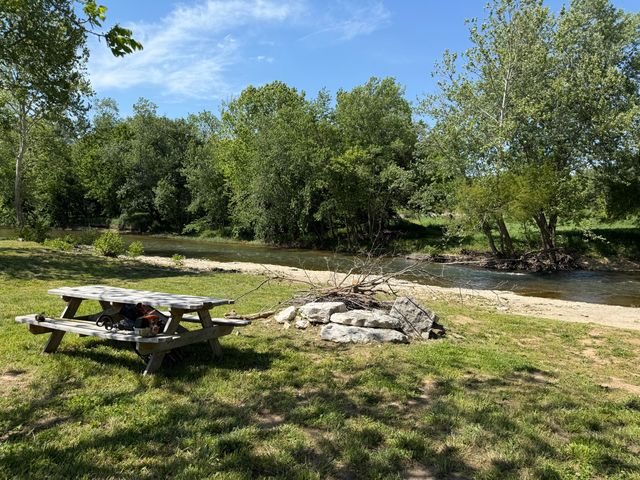 125 Riverpointe View, Ozark, MO 65721