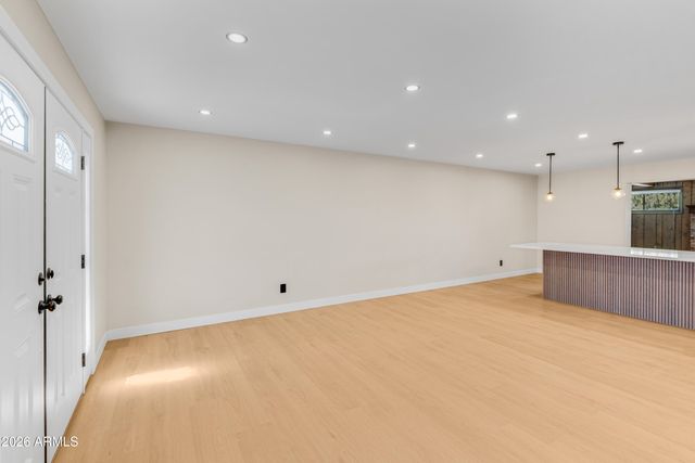 8262 E MONTE VISTA Road, Scottsdale, AZ 85257