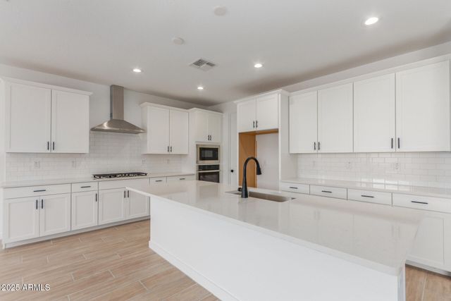 15834 W BRONCO Trail, Surprise, AZ 85387