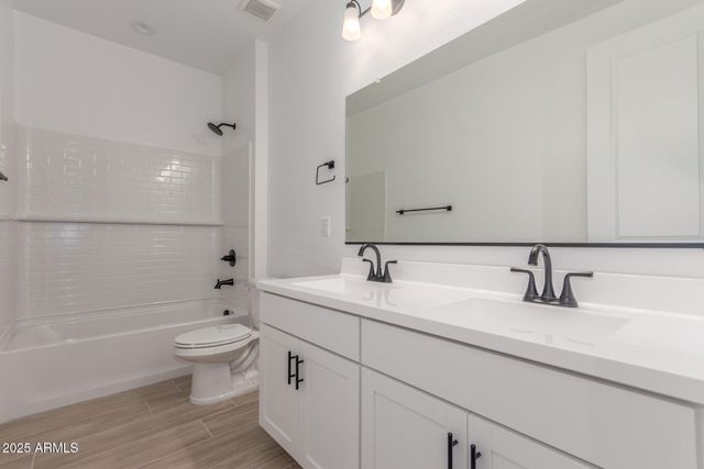 15834 W BRONCO Trail, Surprise, AZ 85387