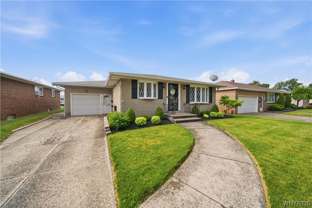 12 Sandy Lane, Cheektowaga, NY 14227