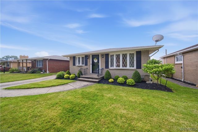12 Sandy Lane, Cheektowaga, NY 14227