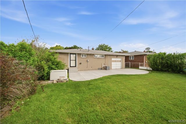 12 Sandy Lane, Cheektowaga, NY 14227