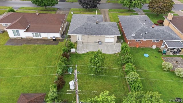 12 Sandy Lane, Cheektowaga, NY 14227