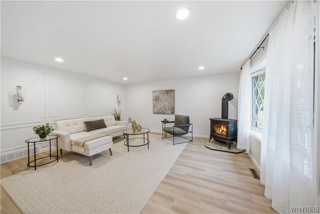 12 Sandy Lane, Cheektowaga, NY 14227