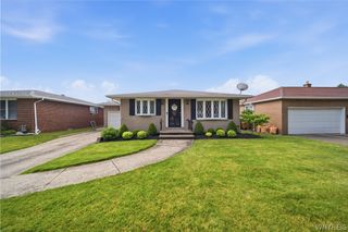 12 Sandy Lane, Cheektowaga, NY 14227