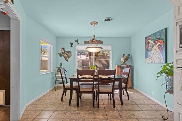 4212 Springbrook Dr, Odessa, TX 79762