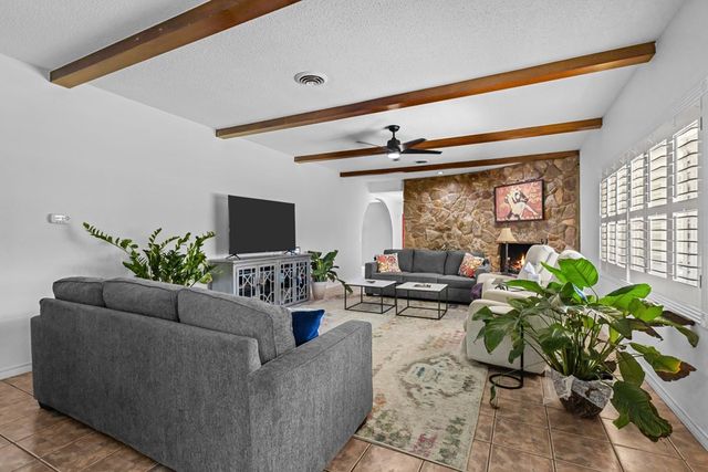 4212 Springbrook Dr, Odessa, TX 79762