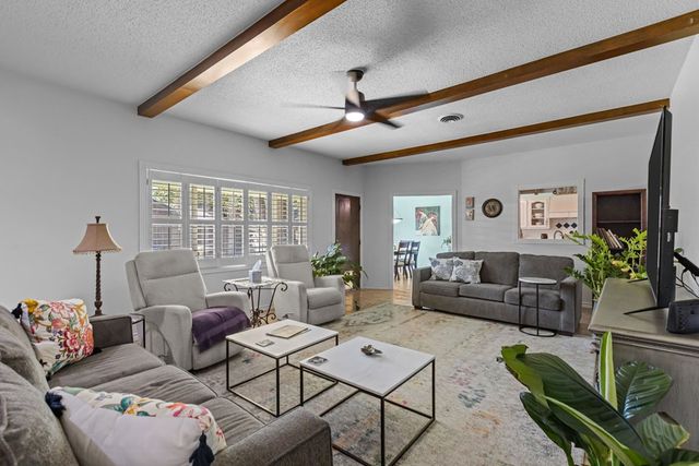 4212 Springbrook Dr, Odessa, TX 79762