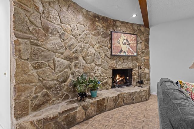 4212 Springbrook Dr, Odessa, TX 79762