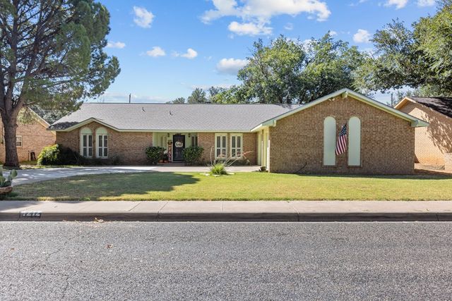 4212 Springbrook Dr, Odessa, TX 79762