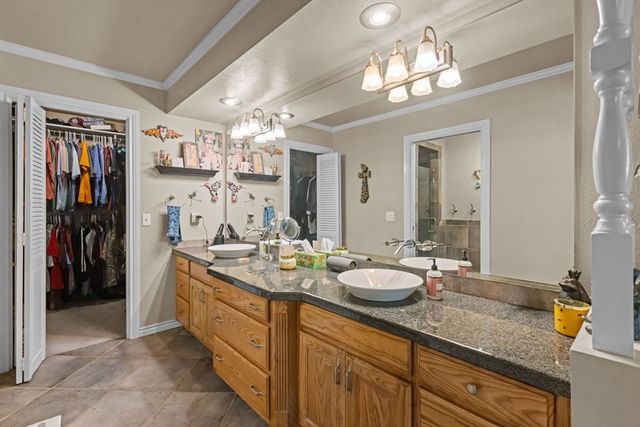 4212 Springbrook Dr, Odessa, TX 79762